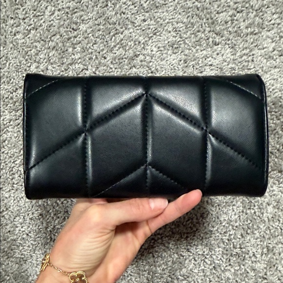Yves Saint Laurent Black Chevron Leather Wallet - Picture 2 of 4